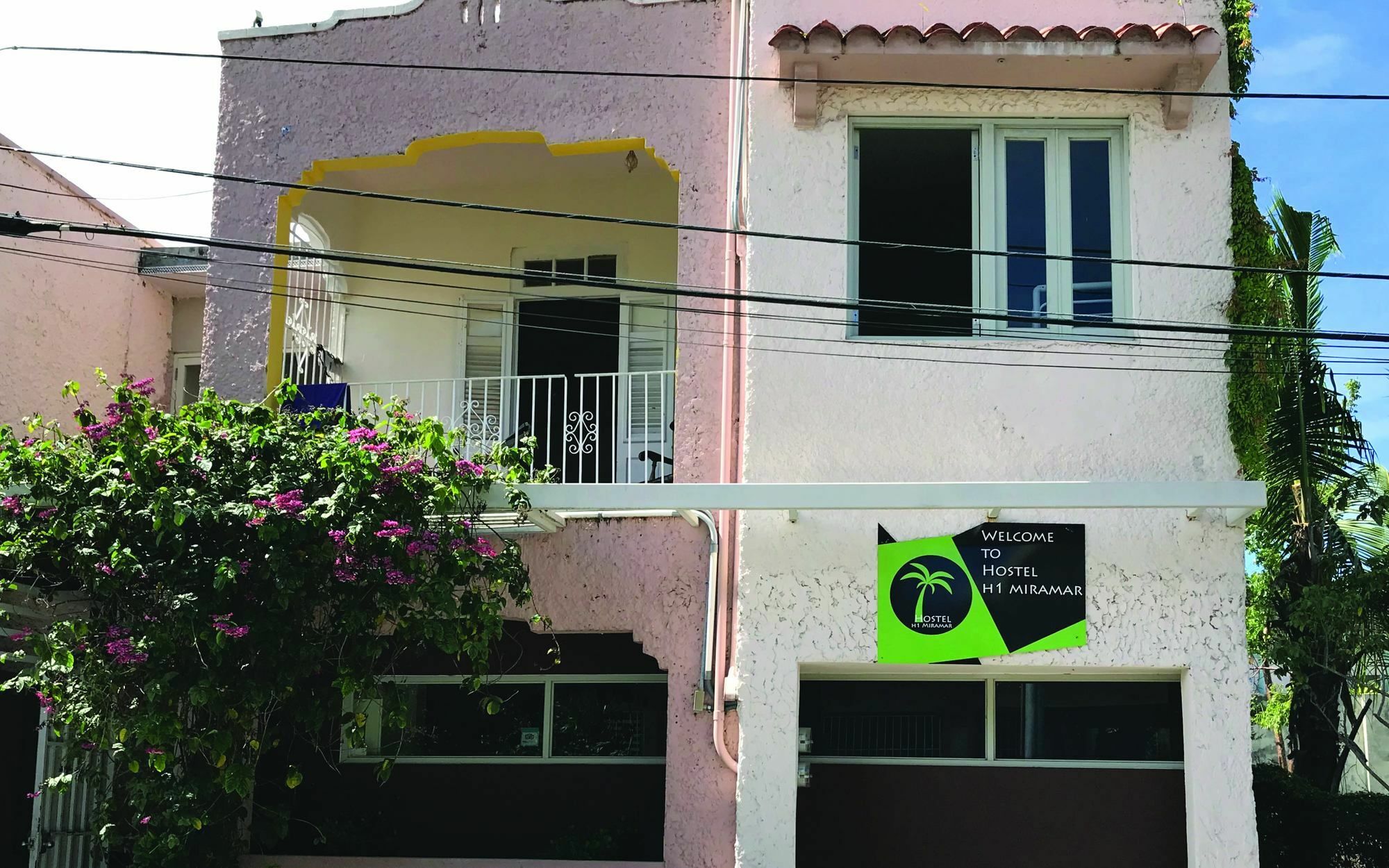 Hostel H1 Miramar San Juan Exterior foto